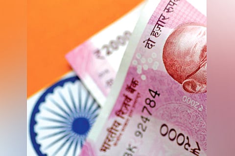 Rupee freefall continues, down 5 paise in early trade against US dollar