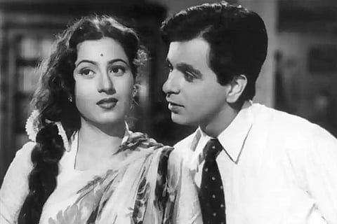 Madhubala dated Dilip Kumar, Prem Nath at once: New book