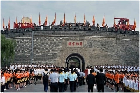 More Chinese tourist sites resume operations