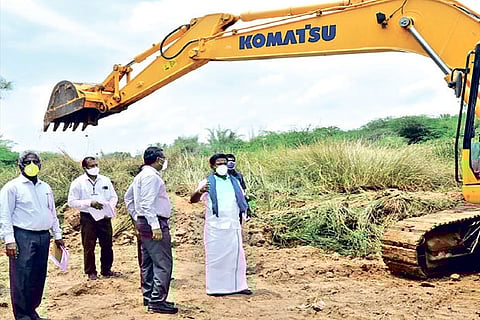 Food Minister R Kamaraj inaugurates desilting works in Tiruvarur on Saturday