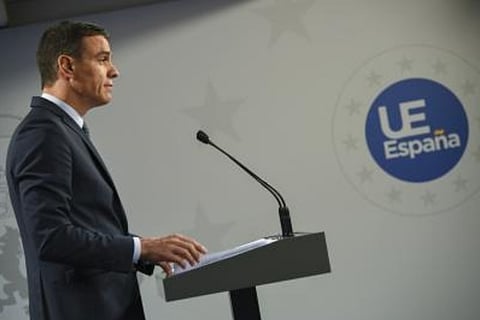 10 days of national mourning for Spain COVID-19 victims