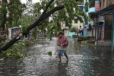 Centre releases Rs 1,000 cr to assist West Bengal in cyclone relief works, special team to visit soon