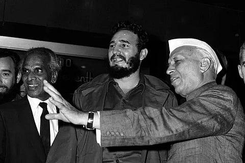 Nehru with Cuban revolutionary Che Guevara when the latter visited India in 1959