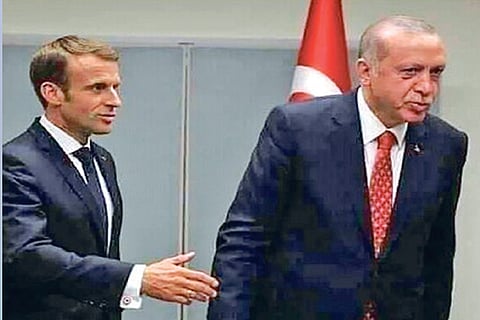 DeTect: Video of Erdogan refusing Macron’s handshake, a hoax