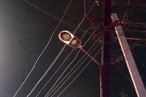 Faulty streetlights plunge Kancheepuram colonies into darkness