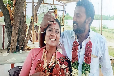 Raven Bistro (30) of Theni and Deepa alias Shenbagavalli (38) of Tiruvanmiyur got married recently