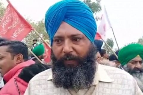 Protesting farmers keep Haryana, Delhi cops on toes