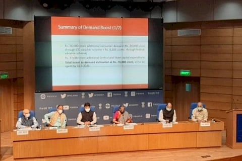 Govt capex increased by Rs 25K Cr, total FY21 spend rises to Rs 4.38L Cr