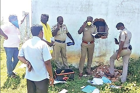 The Tasmac outlet that was looted by an unidentified gang near Kancheepuram