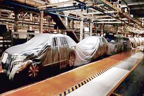 Passenger vehicle exports dip 58 per cent in H1 FY21