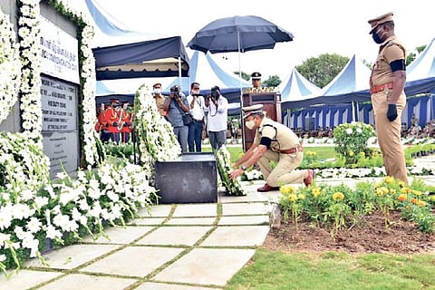 DGP JK Tripathy and Chennai CoP Mahesh Kumar Aggarwal among other dignitaries paid tributes