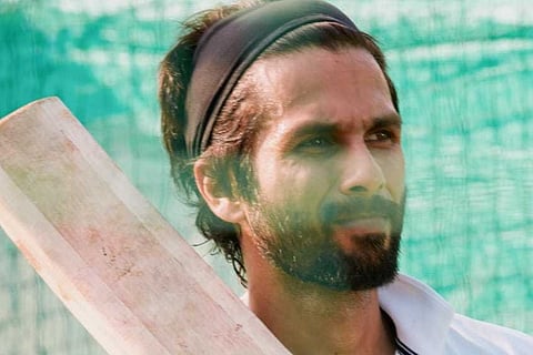 Shahid Kapoor posts glimpse of early morning cricket practice