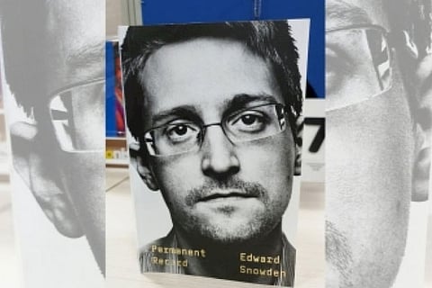 Snowden obtains open-ended Russian residence permit