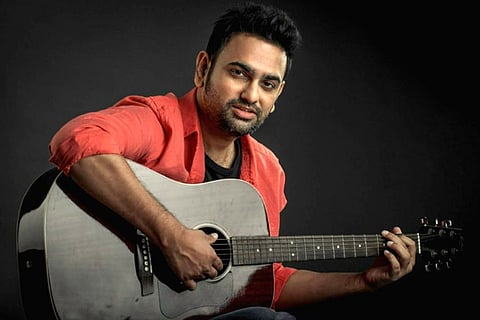 'Aye khuda' singer Kshitij Tarey to unveil a 'clean fun track'