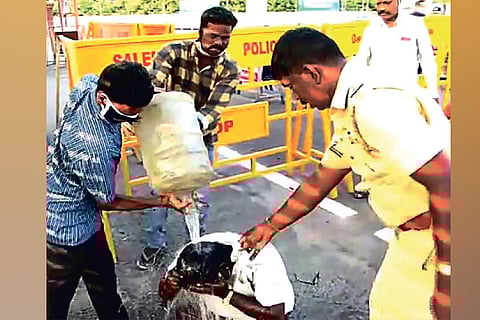 Contractor loses work, attempts self-immolation at Salem Collectorate