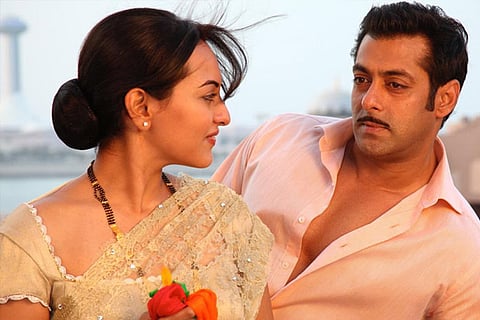 'Dabangg' turns 10: Salman Khan thanks fans for love, support