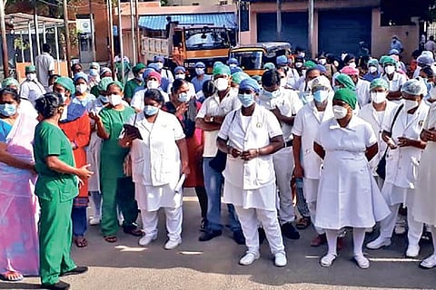 About 50 staff nurses of Salem Govt Mohan Kumaramangalam Medical College and Hospital boycotted work