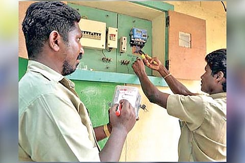 Crackdown on consumer-assessor nexus: Tangedco to check homes using 500 units