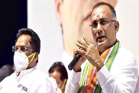 AICC secretary Dinesh Gundu Rao addressing the press