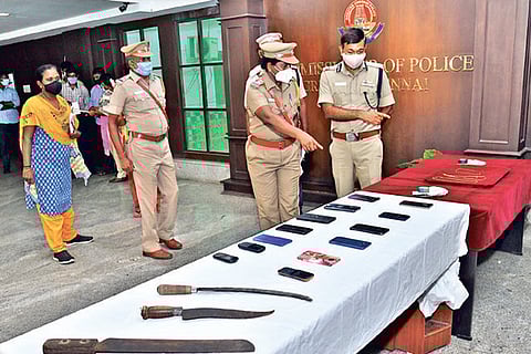 19 held for snatchings and robberies in police crackdown across city