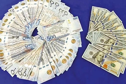 5 nabbed at airport for carrying foreign currency worth Rs 51L