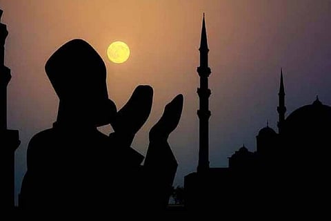 Muslims open Ramzan with social distanced prayers, vaccines