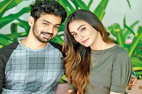 Still from Kaadhal Conditions Apply