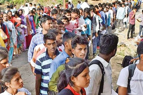 Eyewear brand Lenskart to hire over 2,000 people by 2022