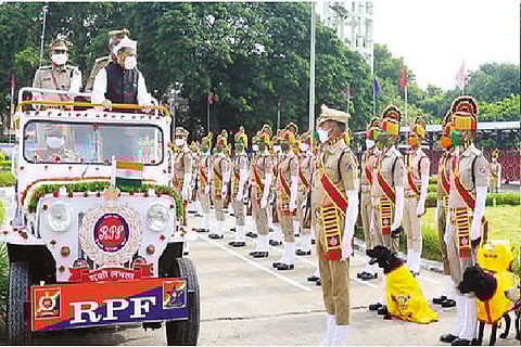 Salem DRM A Gautam Srinivas inspecting the parade