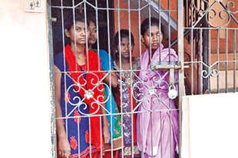 Man remanded for locking up relative’s daughters over loan repayment delay