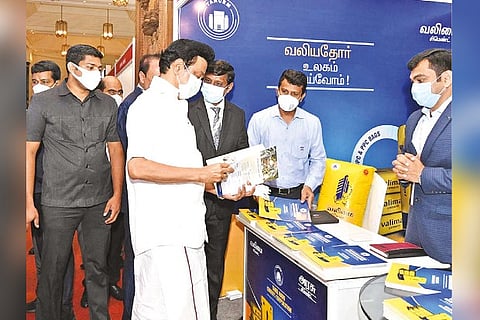 Stalin visiting one of the stalls at an exhibition organized as part of two-day CREDAI conference in Chennai