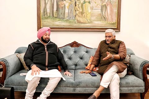 Amarinder Singh today met Union minister and Punjab BJP incharge Gajendra Singh Shekhawat