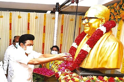 MK Stalin pays tributes after unveiling the bust of the late Prof K Anbazhagan
