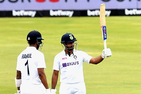 A brilliant 100-run partnership comes up between Mayank Agarwal and KL Rahul (Image Source: Twitter/@BCCI)