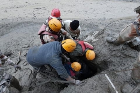 B-Towners share helpline number, express concern for Uttarakhand