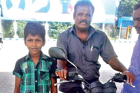 A boy reciting Thirukkural couplet in Karur