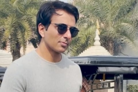 Sonu Sood to distribute e-rickshaws, starts with his hometown Moga
