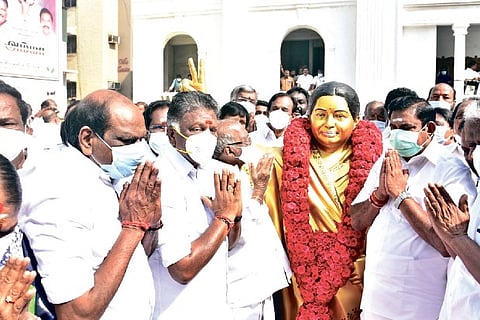 AIADMK leaders garlanding former CM J Jayalalithaa?s statue