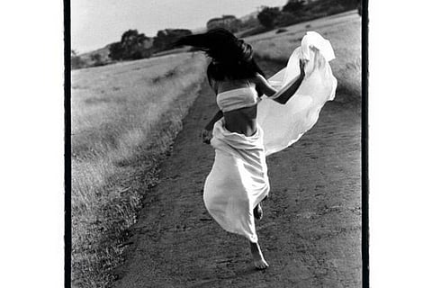 When Malaika recreated 'Run Lola Run' in white sari