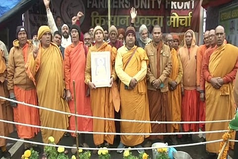 Buddhist monks lend support as farmers' protest enters 39th day