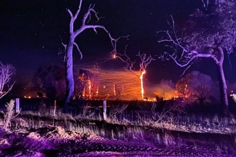 Bushfires threaten lives, homes in Western Australia