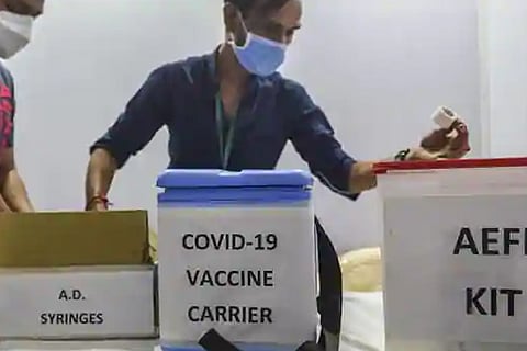 Vaccination drive suspended in Maharashtra till Monday due to Co-Win app glitches