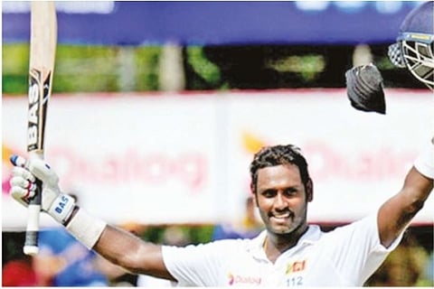 Mathews pulls SL out of trouble