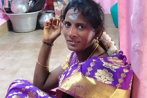 Caught for selling alcohol illegally, woman sets self ablaze in Besant Nagar