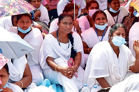 Members of several nurses? association took part in the protest.