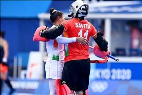 Team India celebrates after winning against Ireland (Twitter/ @TheHockeyIndia)