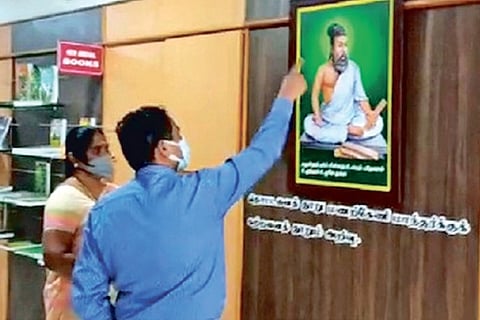 After Minister’s order, Tamil Nadu Agri University puts up new Tiruvalluvar photo