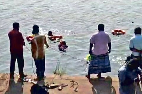 Search under way at Chembarambakkam lake