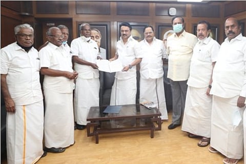 File photo: DMK signs a seat sharing pact with its alliance partners