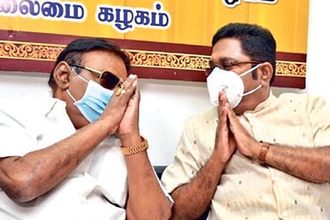 Vijayakant and TTV Dhinakaran at former?s party office on Wednesday